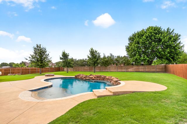 1201 Bluff Springs Drive, Fort Worth, TX 76052