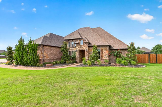 1201 Bluff Springs Drive, Fort Worth, TX 76052