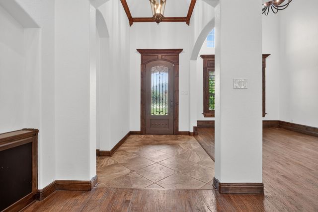 1201 Bluff Springs Drive, Fort Worth, TX 76052