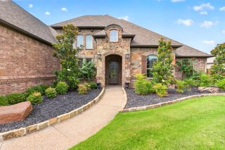 1201 Bluff Springs Drive, Fort Worth, TX 76052
