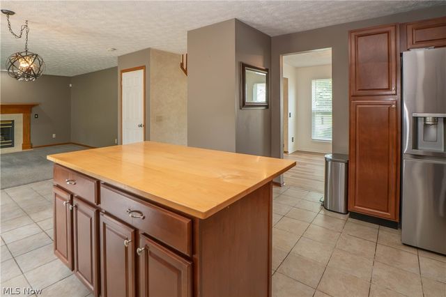 6526 Sugargrove Circle NE, Canton, OH 44721