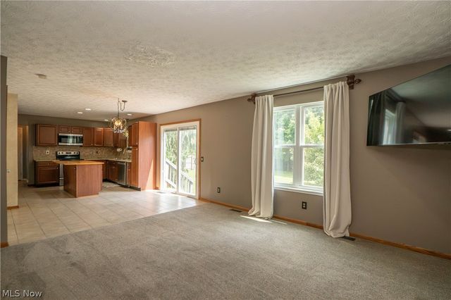 6526 Sugargrove Circle NE, Canton, OH 44721