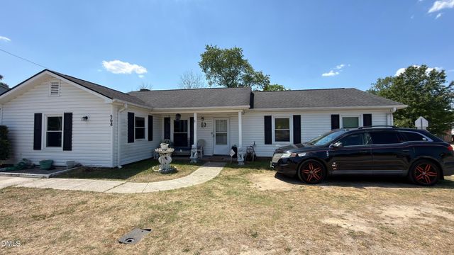 568 Glensford Drive, Fayetteville, NC 28314
