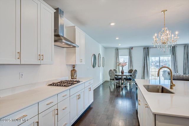 1001 Navigator Avenue, Marlboro, NJ 07746