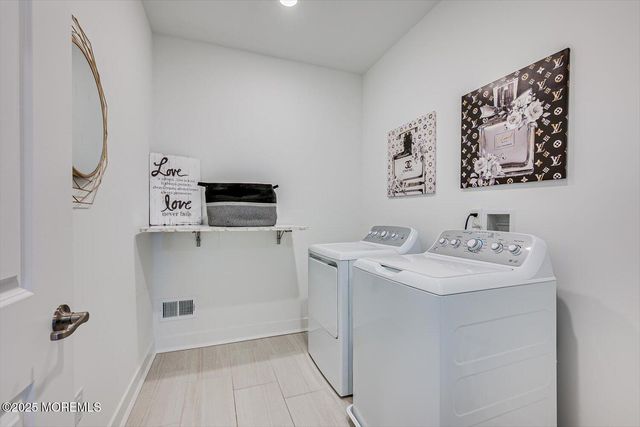 1001 Navigator Avenue, Marlboro, NJ 07746