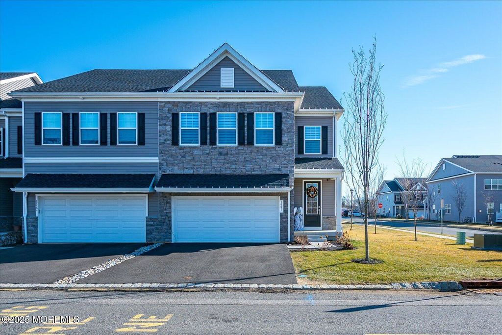 1001 Navigator Avenue, Marlboro, NJ 07746