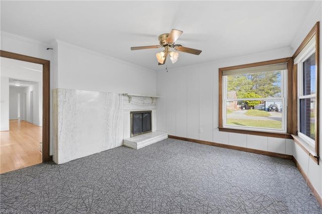 204 E McGinnis CIR, Norfolk, VA 23502