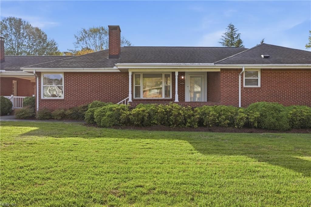 204 E McGinnis CIR, Norfolk, VA 23502