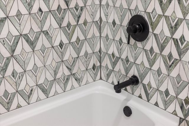 405 S 8TH Street, Council Bluffs, IA 51501