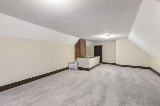 405 S 8TH Street, Council Bluffs, IA 51501