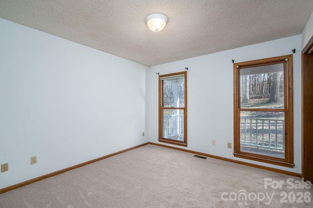 480 S Ingleside Farm Road, Iron Station, NC 28080