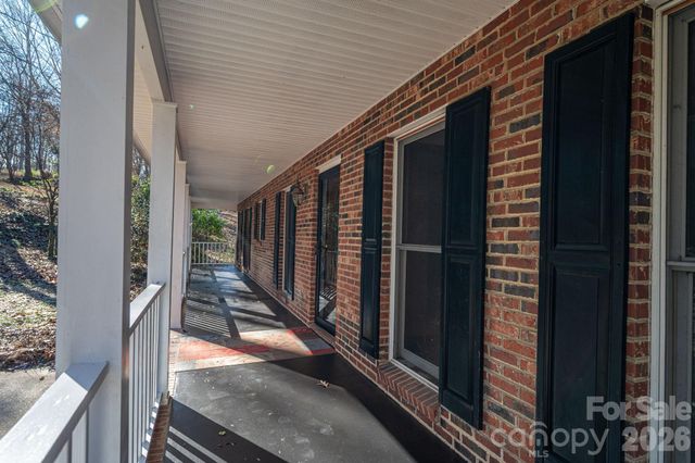 480 S Ingleside Farm Road, Iron Station, NC 28080