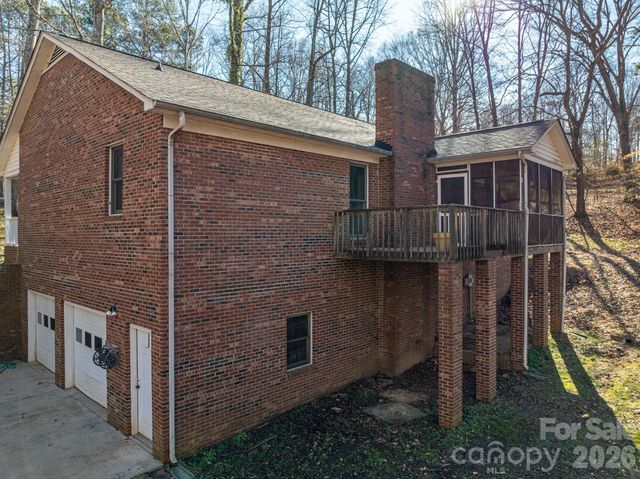 480 S Ingleside Farm Road, Iron Station, NC 28080