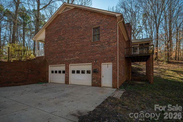 480 S Ingleside Farm Road, Iron Station, NC 28080