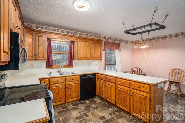 480 S Ingleside Farm Road, Iron Station, NC 28080