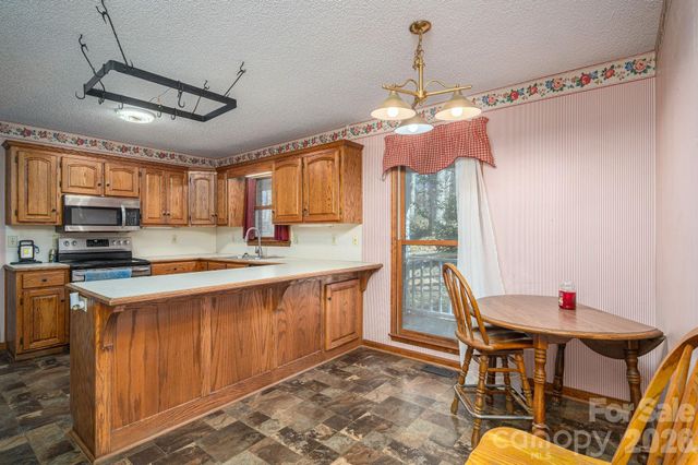 480 S Ingleside Farm Road, Iron Station, NC 28080