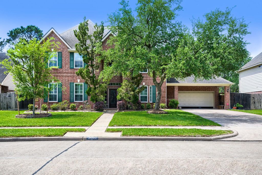 3202 Bentgrass Drive, Katy, TX 77450
