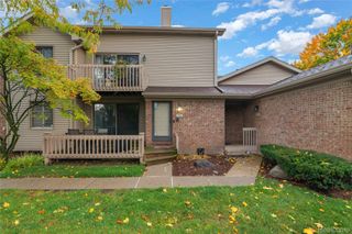 7975 Woodingham, West Bloomfield Charter Township, MI 48322