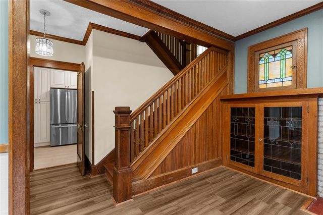 895 Alcoma St, Sharon, PA 16146