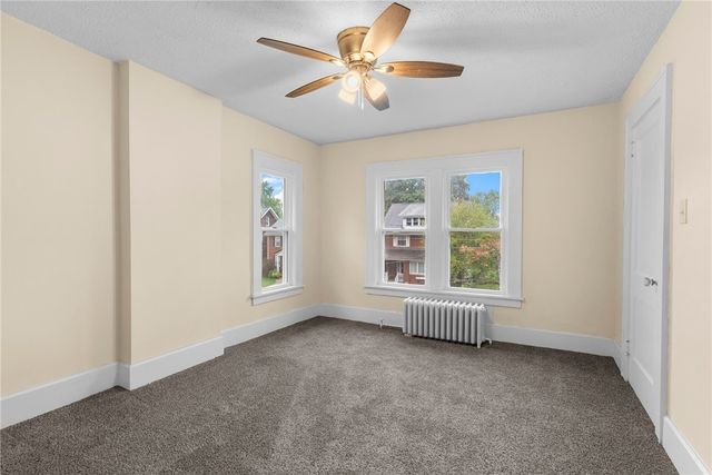 895 Alcoma St, Sharon, PA 16146