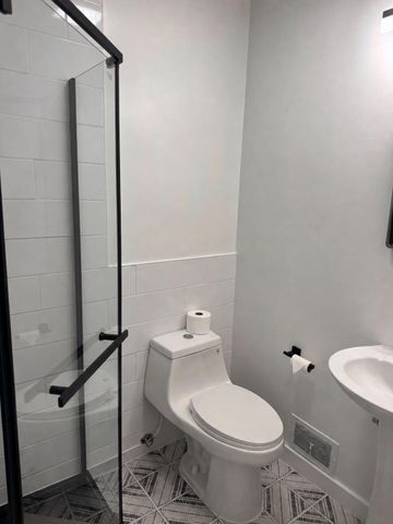 211 Amherst Drive SE, Albuquerque, NM 87106