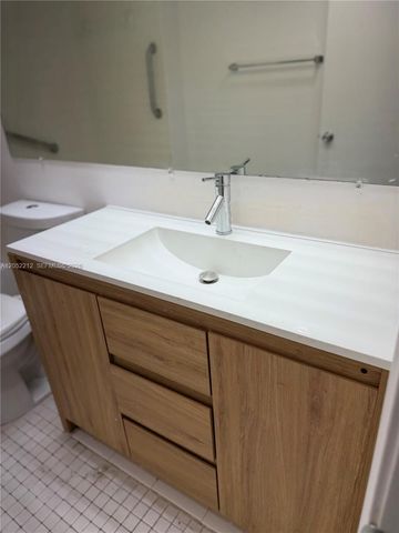 1000 SW 125th Avenue 402N, Pembroke Pines, FL 33027