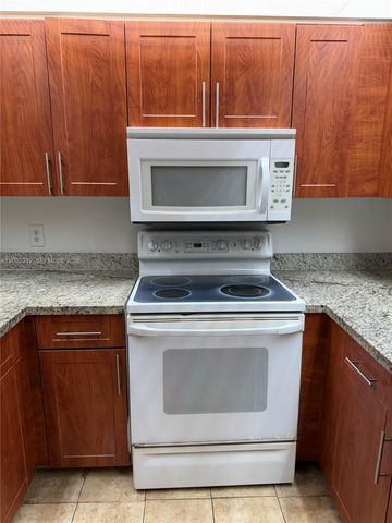 1000 SW 125th Avenue 402N, Pembroke Pines, FL 33027