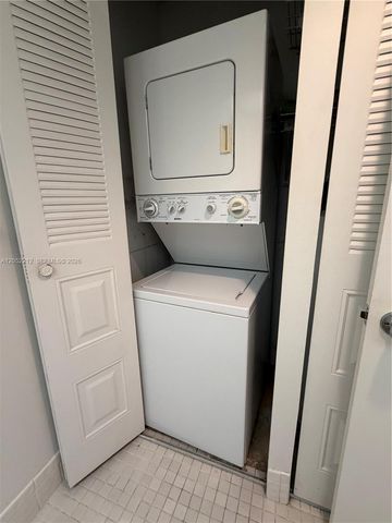 1000 SW 125th Avenue 402N, Pembroke Pines, FL 33027