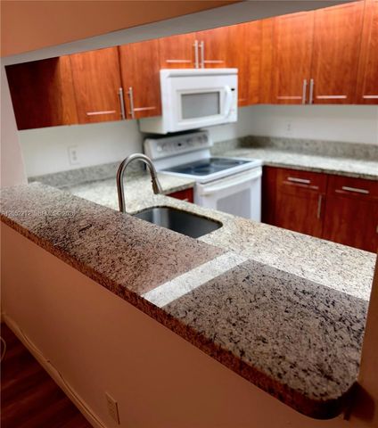 1000 SW 125th Avenue 402N, Pembroke Pines, FL 33027