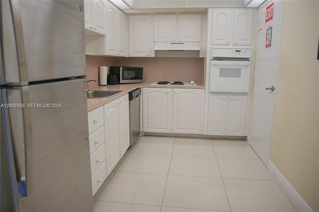 4001 S Ocean Dr 11A, Hollywood, FL 33019