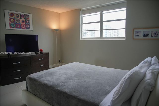 4001 S Ocean Dr 11A, Hollywood, FL 33019