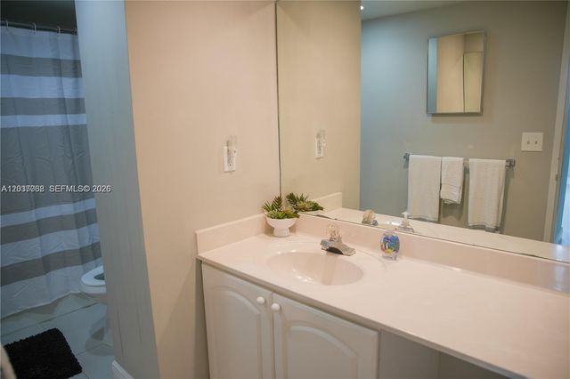 4001 S Ocean Dr 11A, Hollywood, FL 33019