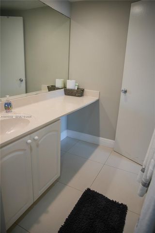 4001 S Ocean Dr 11A, Hollywood, FL 33019