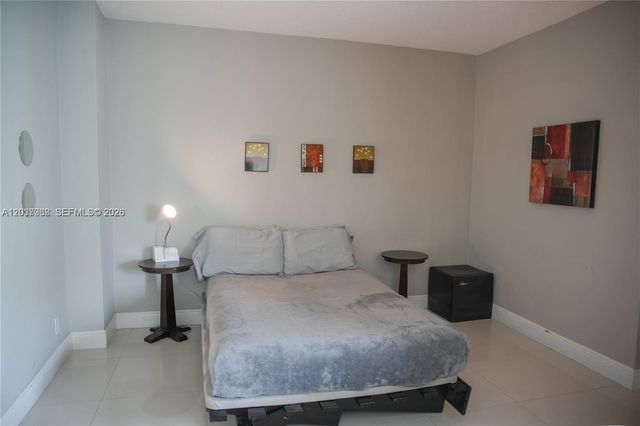 4001 S Ocean Dr 11A, Hollywood, FL 33019