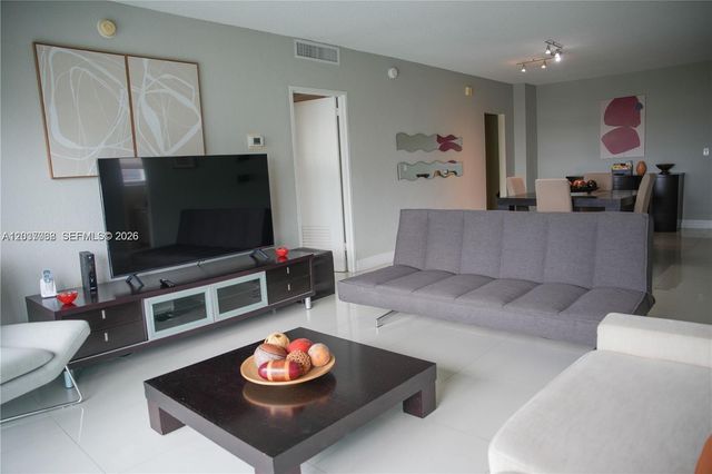 4001 S Ocean Dr 11A, Hollywood, FL 33019