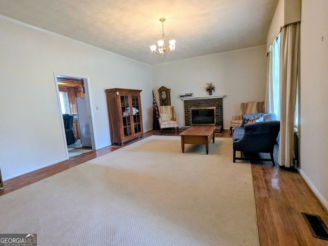 189 E Camp Street, Moreland, GA 30259