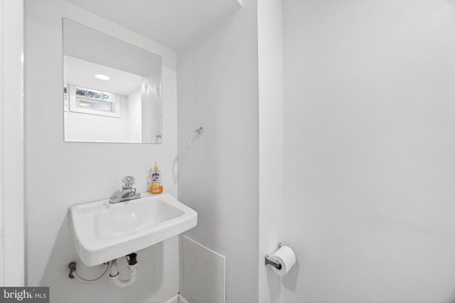 3579 BENZINGER RD, Baltimore, MD 21229