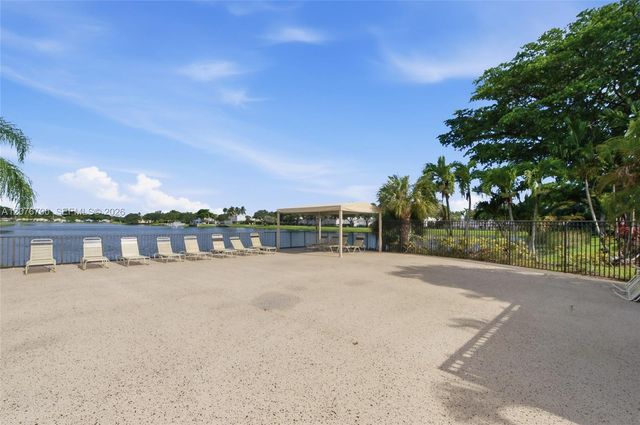 5510 Lakeside Drive 108, Margate, FL 33063