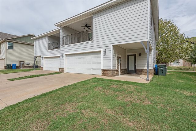4103 & 4105 W Santa Maria Lane, Fayetteville, AR 72704