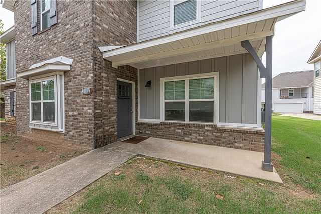 4103 & 4105 W Santa Maria Lane, Fayetteville, AR 72704