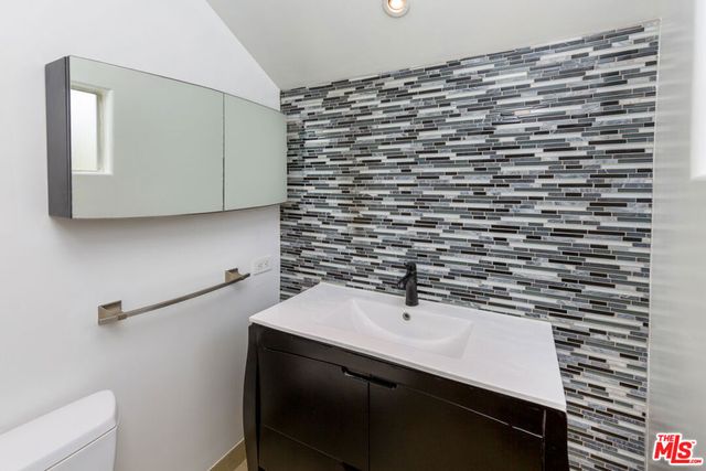 6431 Maryland Drive, Los Angeles, CA 90048