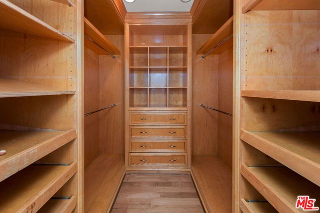 6431 Maryland Drive, Los Angeles, CA 90048