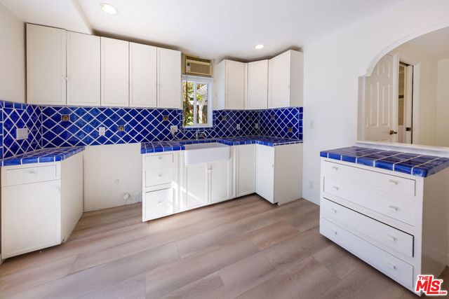 6431 Maryland Drive, Los Angeles, CA 90048