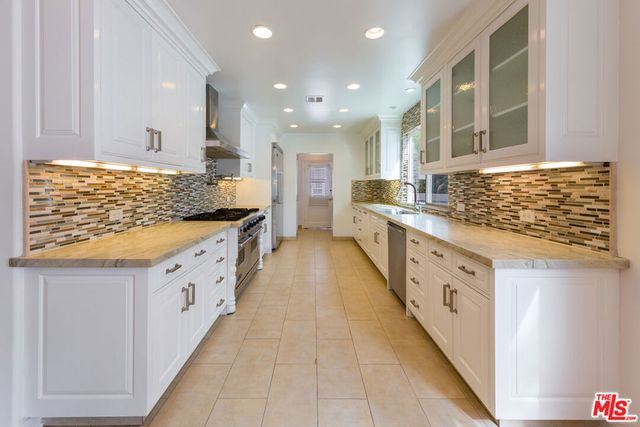 6431 Maryland Drive, Los Angeles, CA 90048