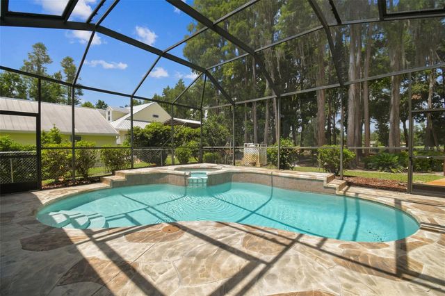 17906 LORETTA LANE, Lutz, FL 33548