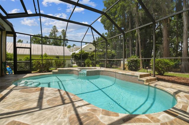 17906 LORETTA LANE, Lutz, FL 33548