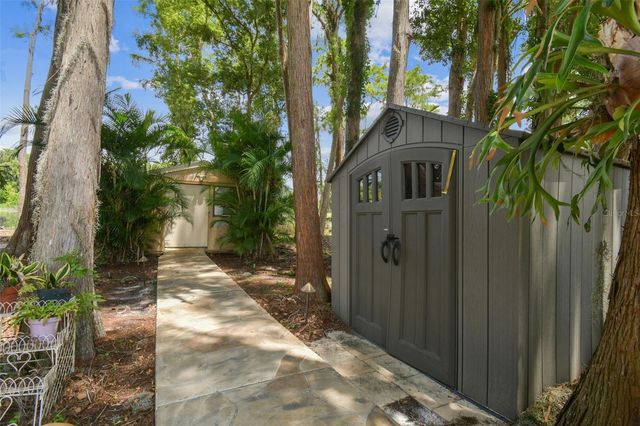 17906 LORETTA LANE, Lutz, FL 33548