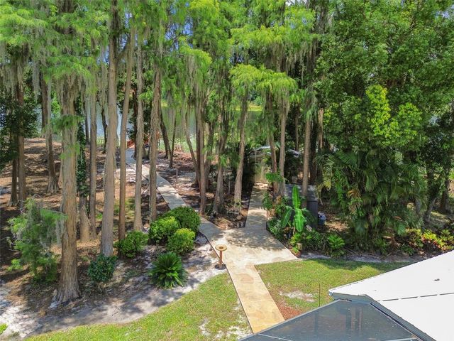 17906 LORETTA LANE, Lutz, FL 33548