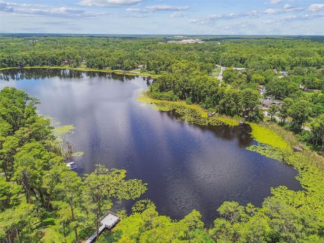 17906 LORETTA LANE, Lutz, FL 33548