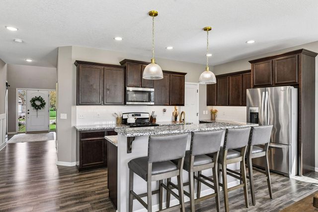 4599 Landings Way, Minnetrista, MN 55375